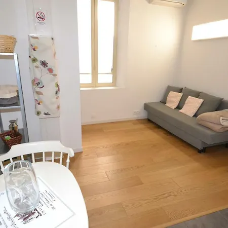 Apartman Le National / Vieil *