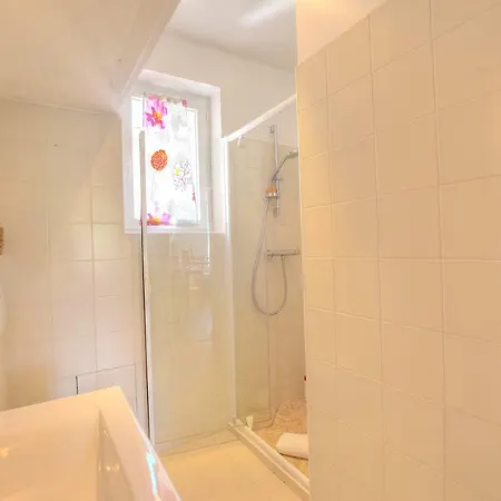 Le National / Vieil Apartman *
