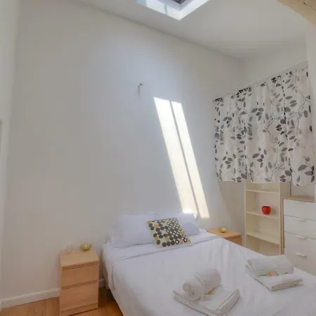 Le National / Vieil Apartman
