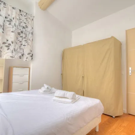 Apartman Le National / Vieil *